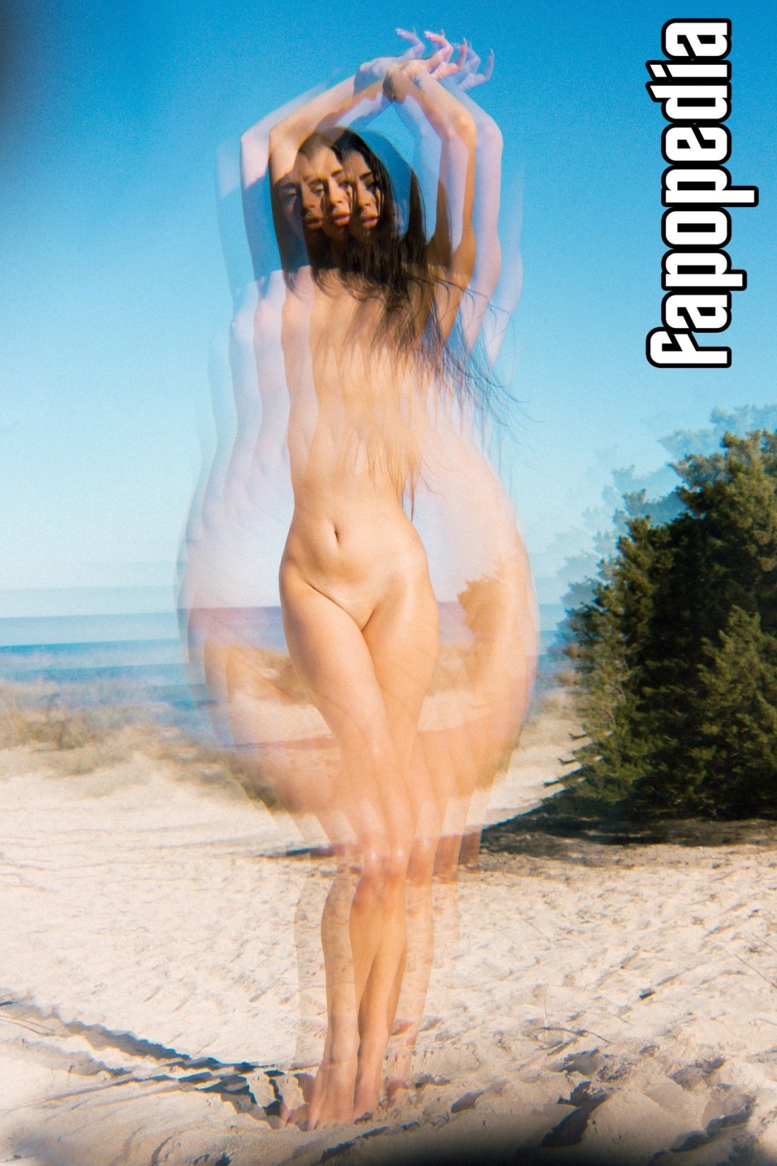 Анджелина Джоли nude Beowulf