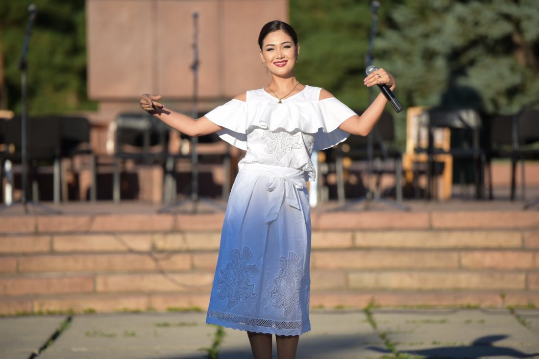 Назира Айтбекова