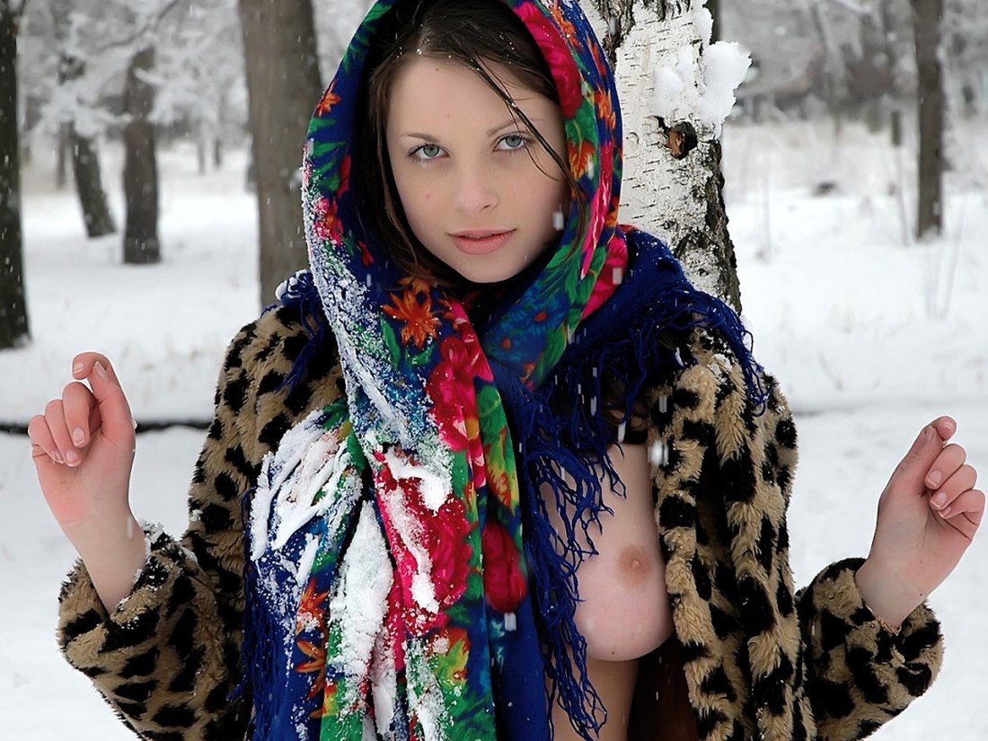 Бабы в платке без трусов