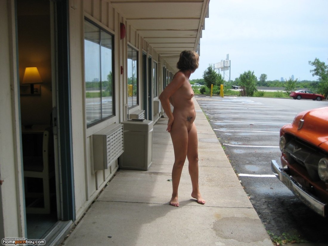 Sexy amateur from des Moines, Iowa mardigras