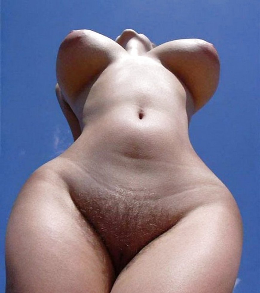 Модель плюс сайз Лондон Эндрюс nude