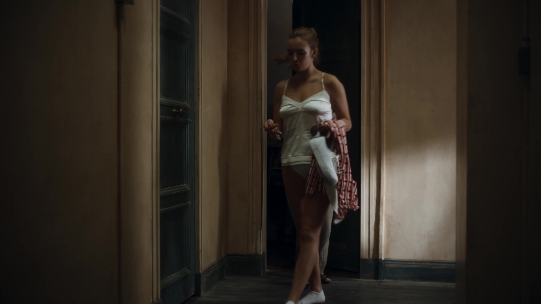 Jodie comer Scene