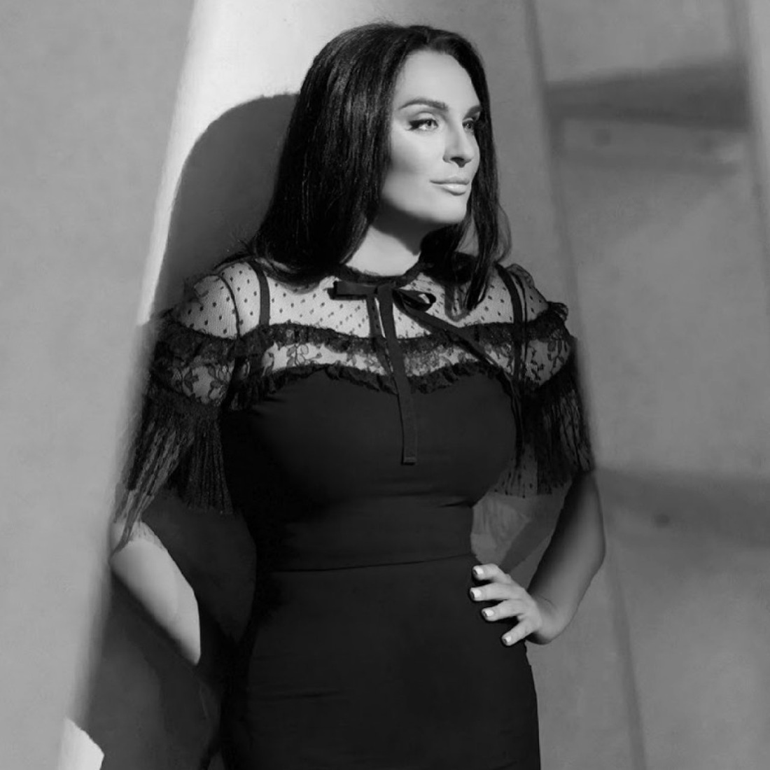 Елена Ваенга топлесс