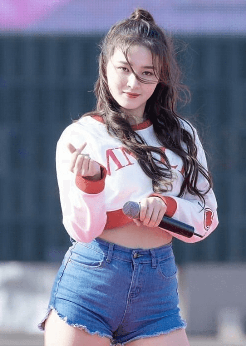 MOMOLAND Eunwoo