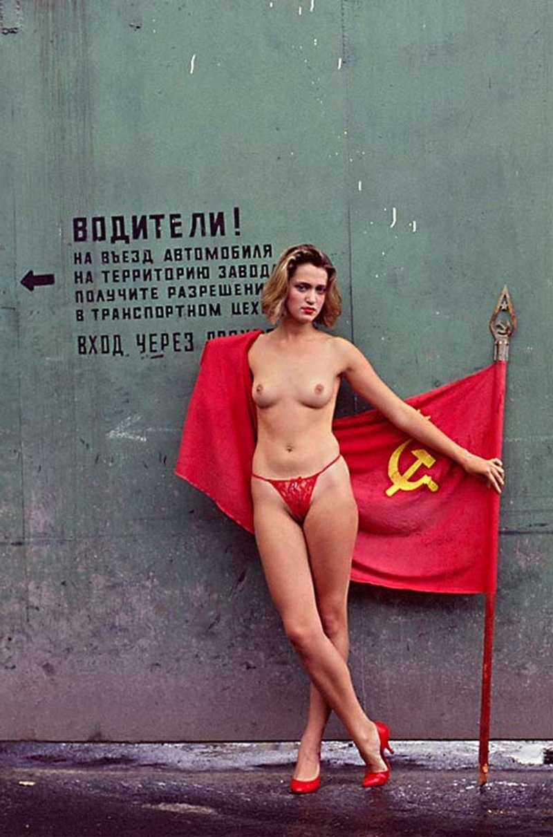 Красивые голые Комсомолки