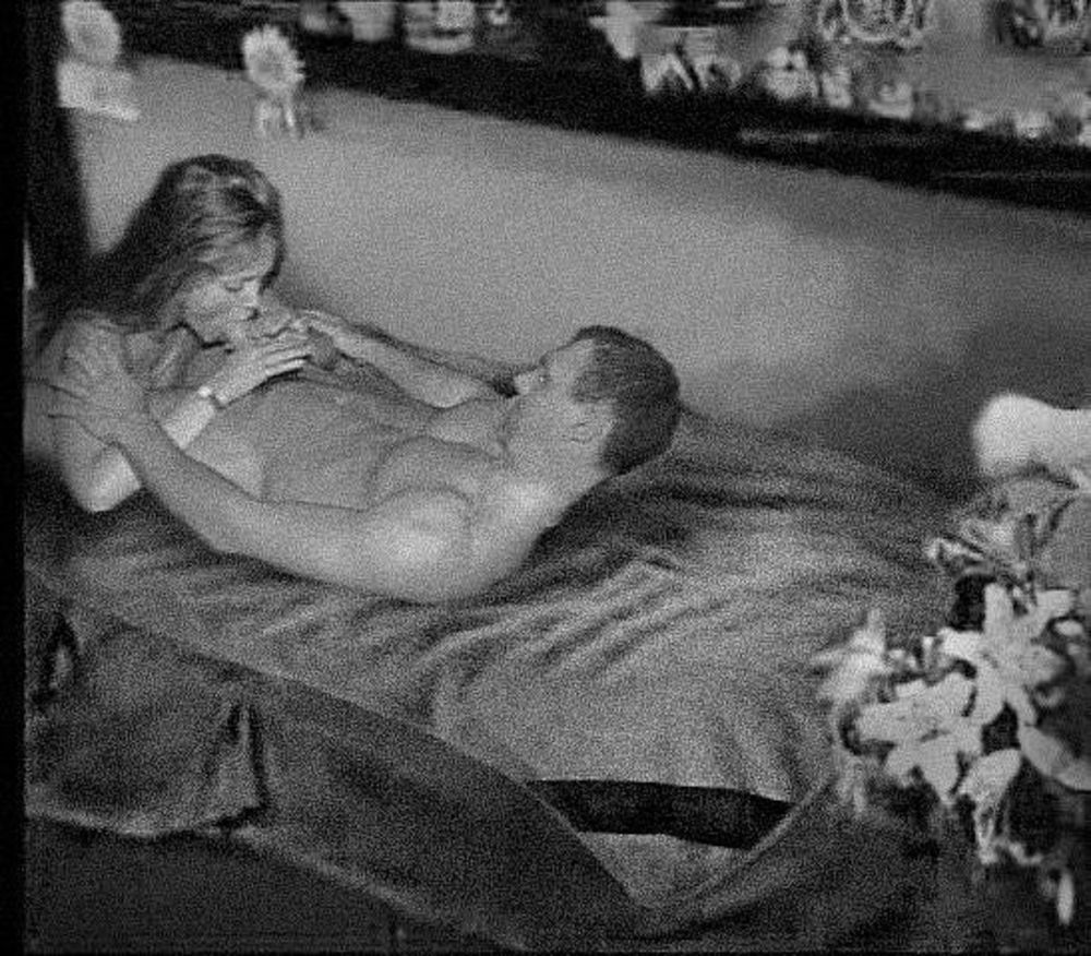 Виктория Боня и Степан Меньшиков ню