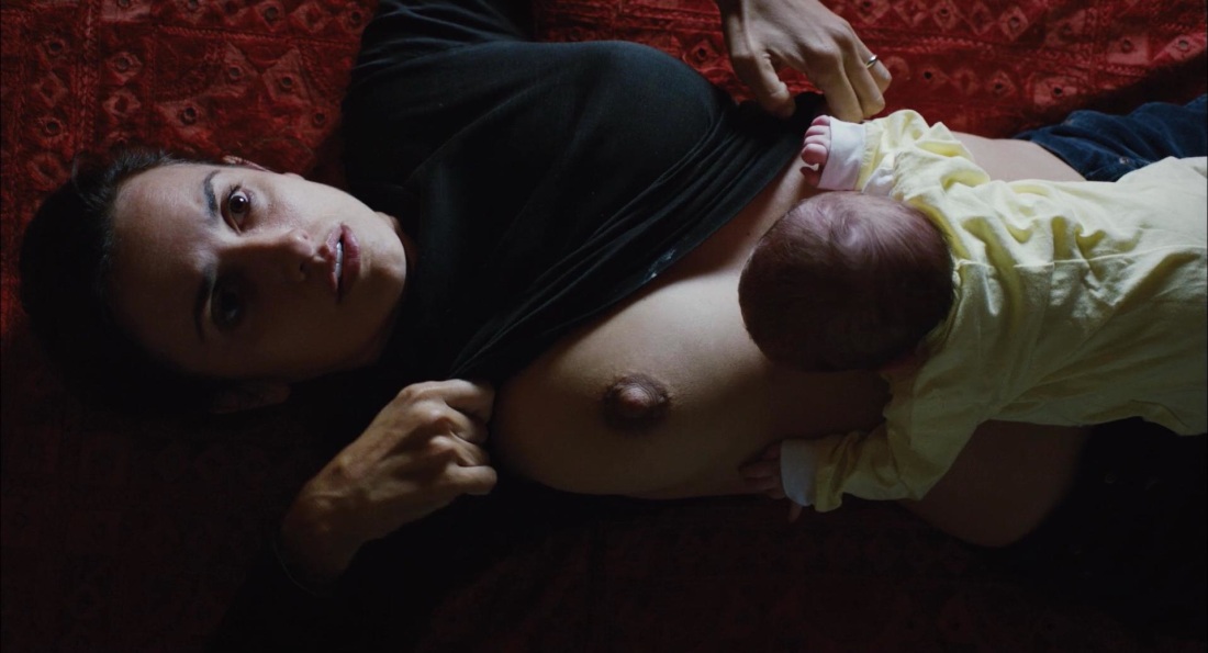 Голая Пенелопа Крус в рожденный дважды (2012)