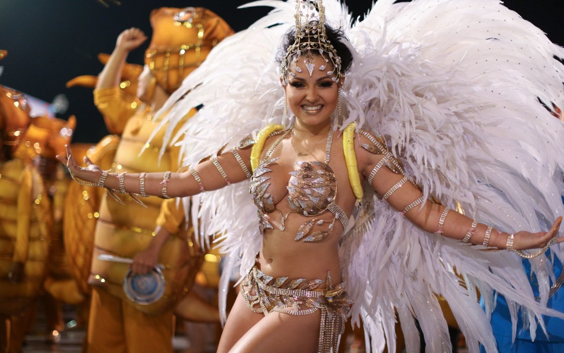 Rihanna 2020 карнавал