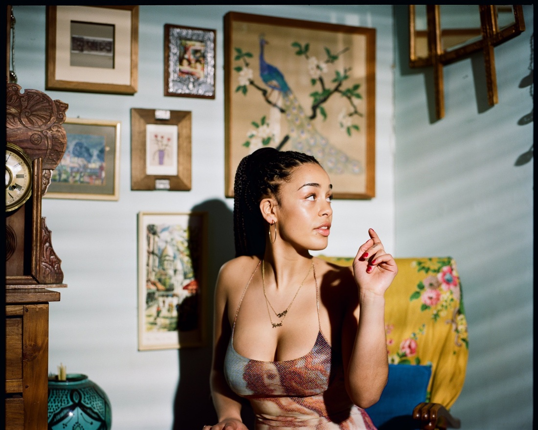 Jorja Smith голая
