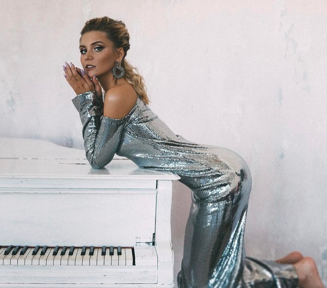 Анна Шульгина Максим