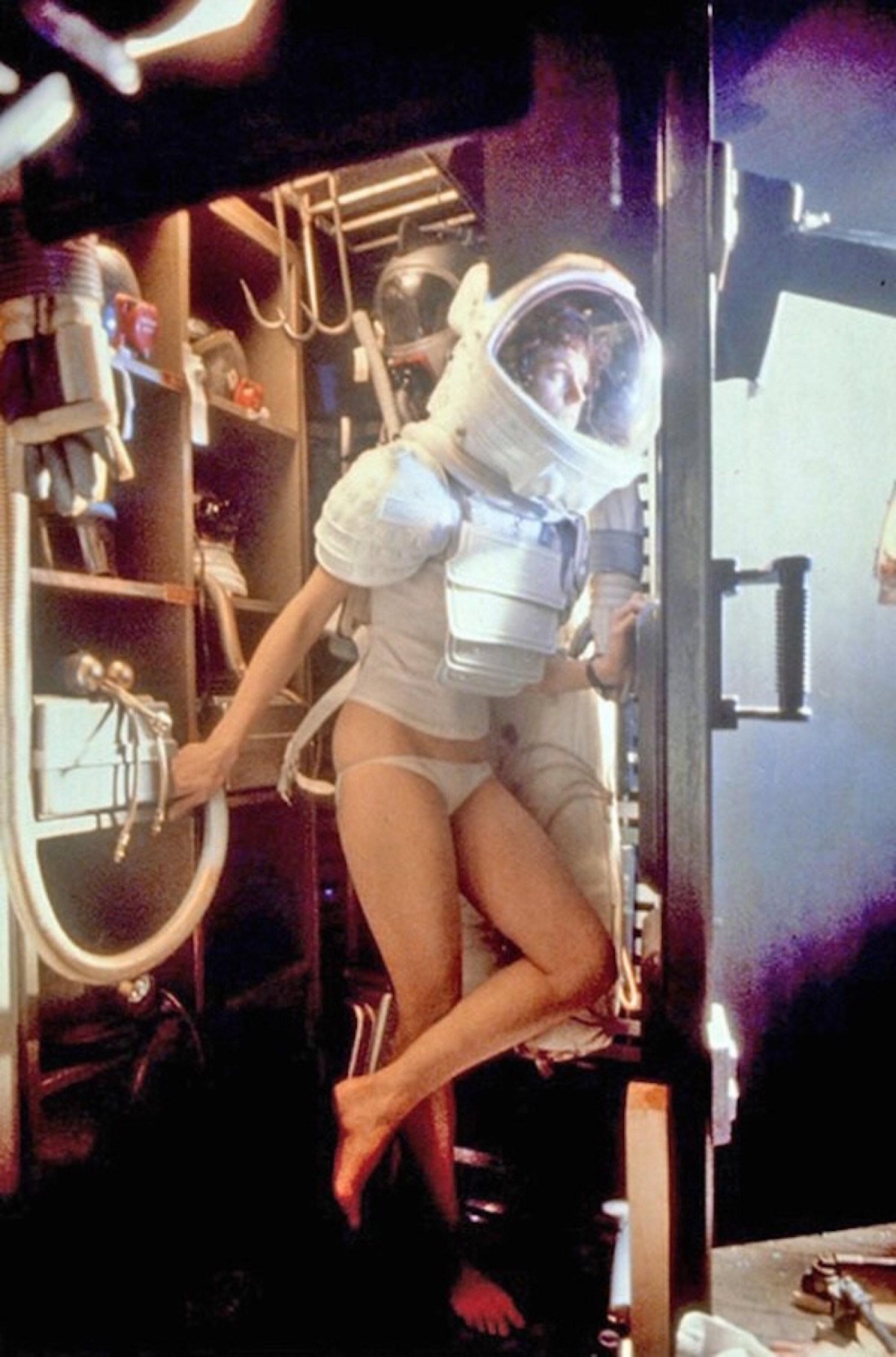 Чужой фильм 1979 сигурни Уивер