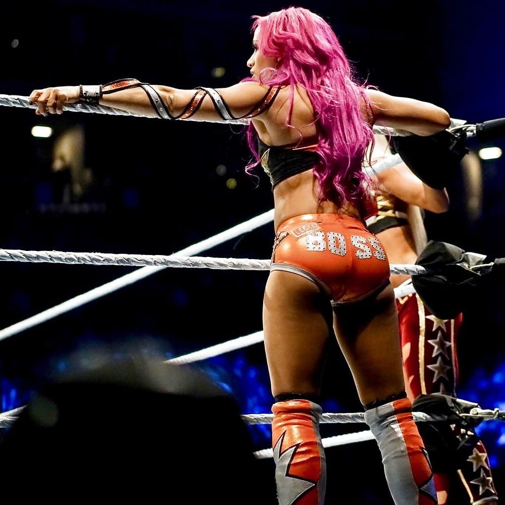 Голые рестлерши WWE Саша Бэнкс