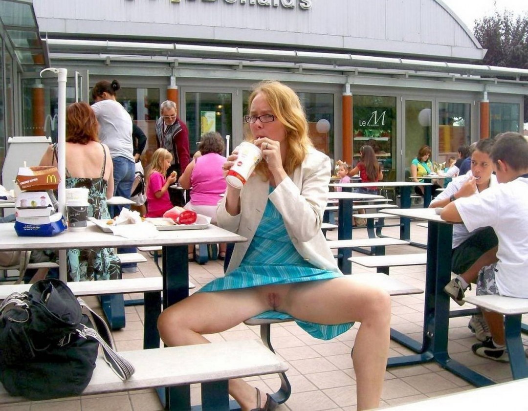 Разделась перед публикой