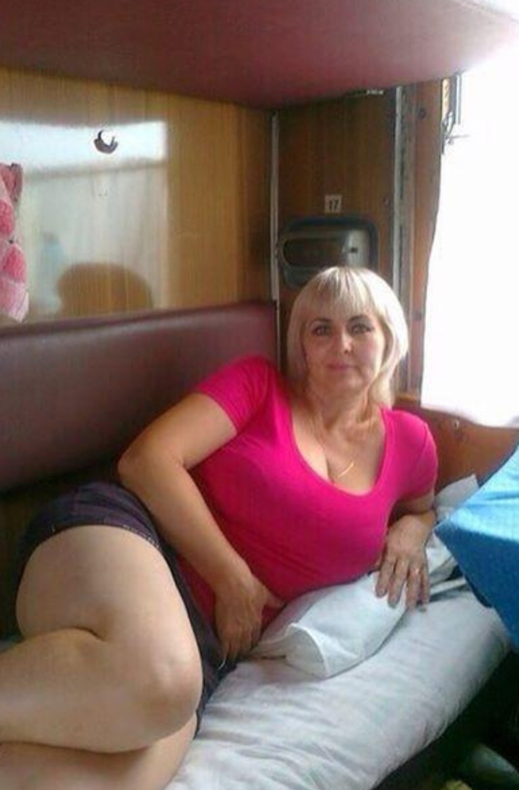 Взрослые русские женщины в поезде