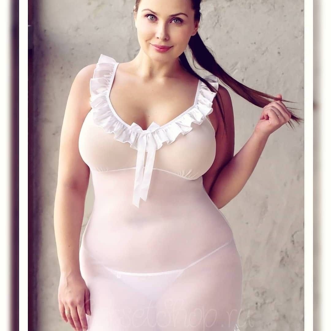 Сливы интимных фотографий