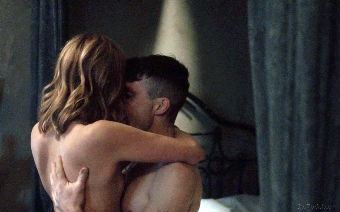 Аннабелль Уоллис sex Scene