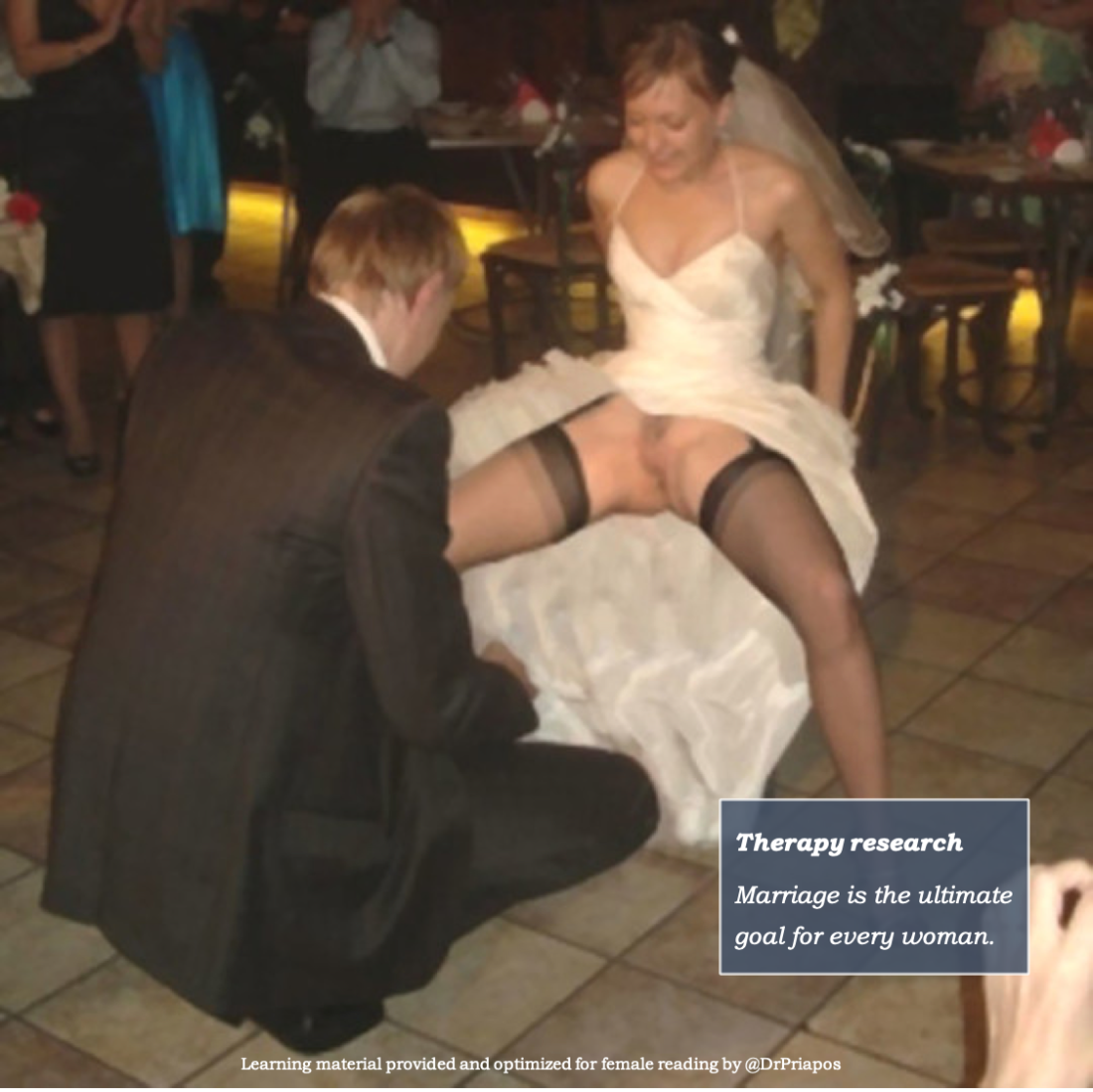 Невесты в свадебных платьях ню