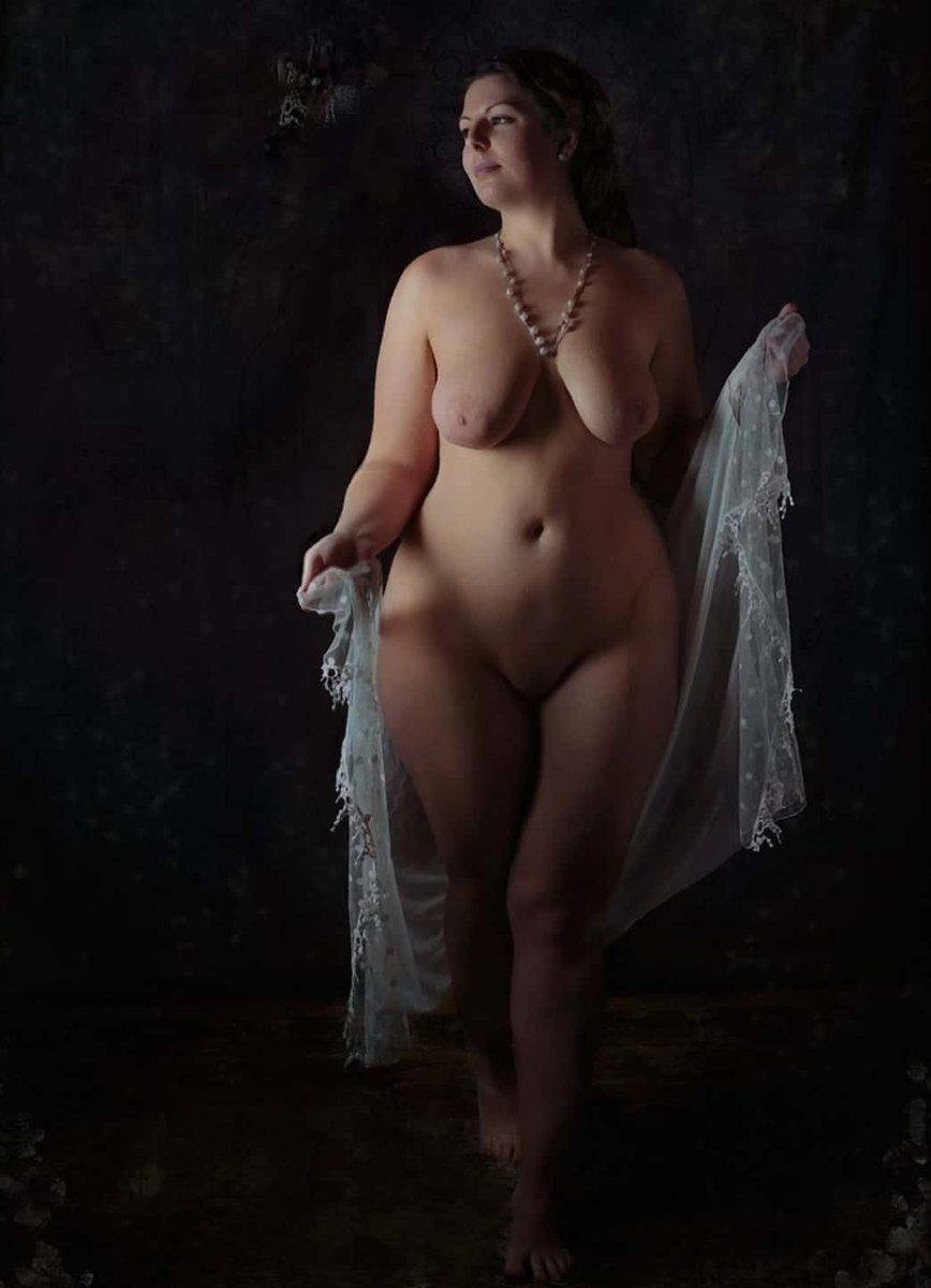 Художник Aleah Chapin
