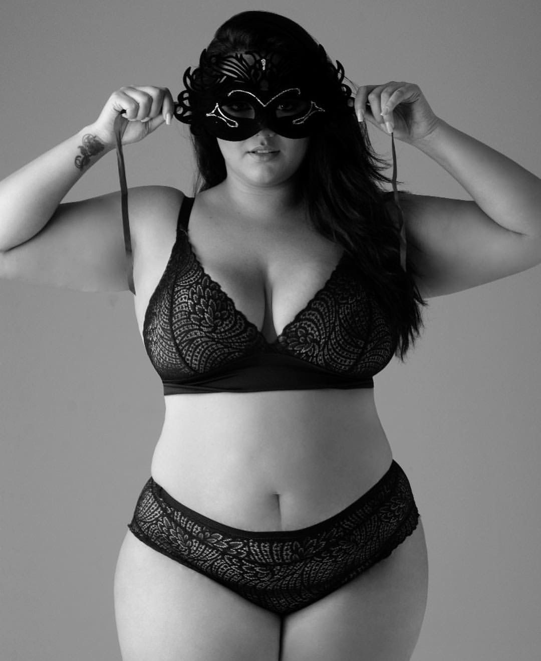 София Адамс Plus Size