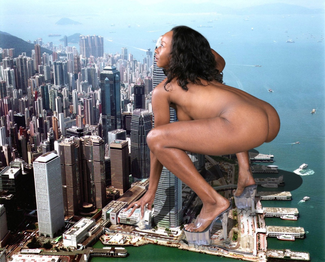 Гигантская девушка ххх