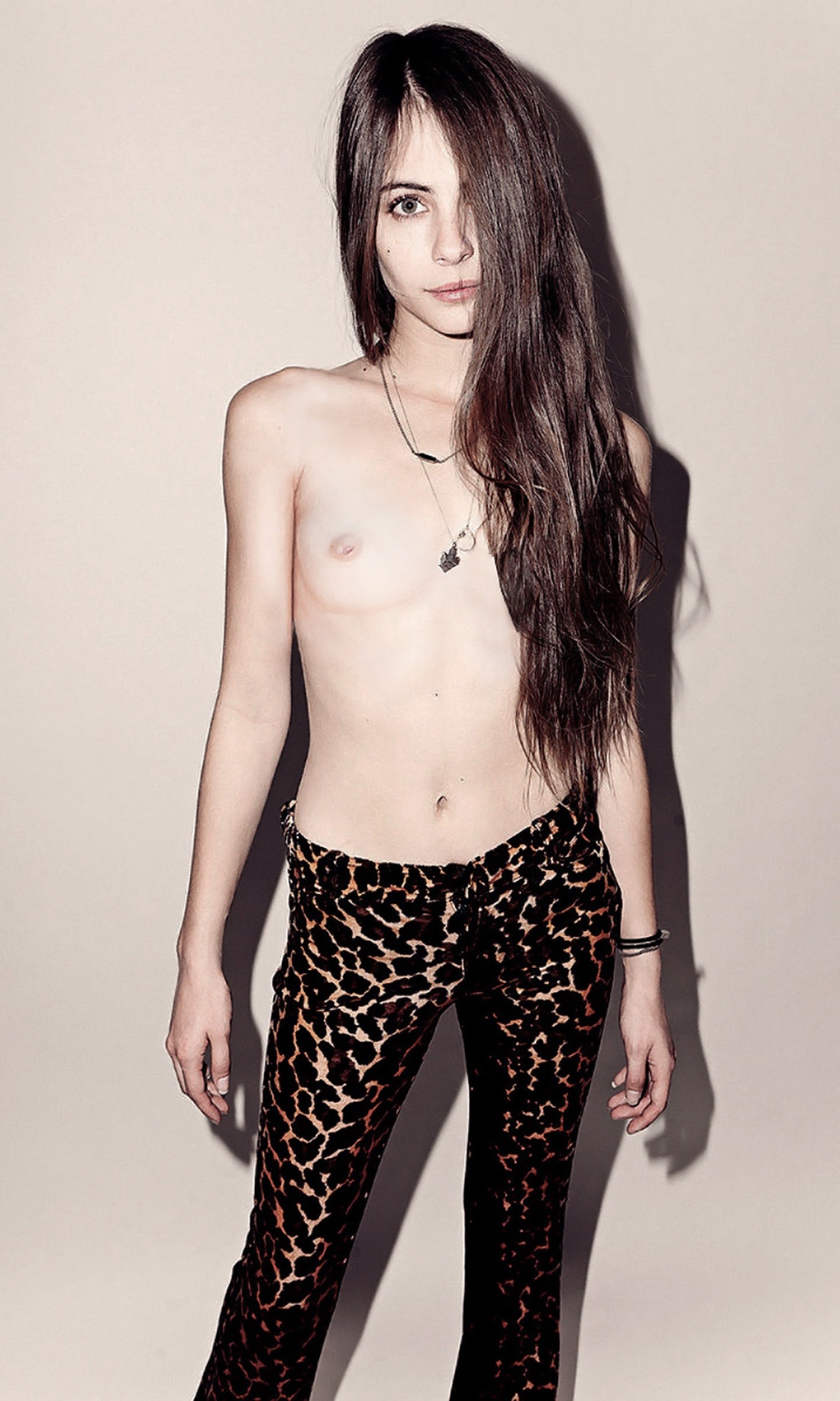 Willa Holland leaked