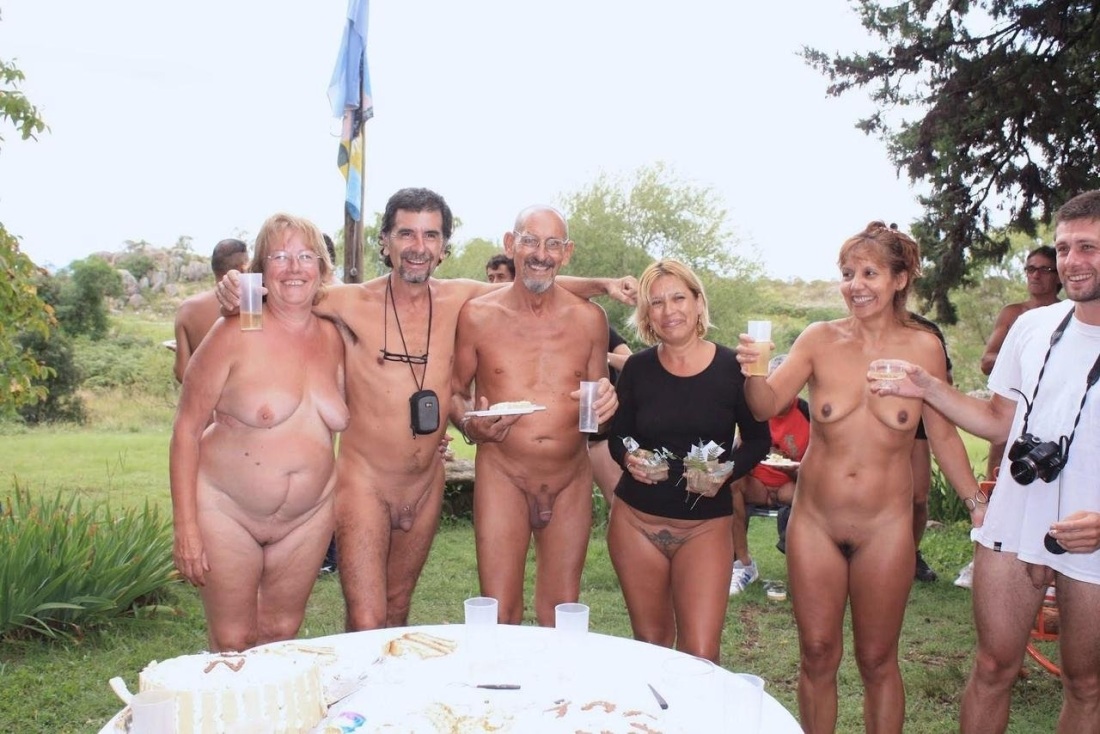 Голые семейные торжества