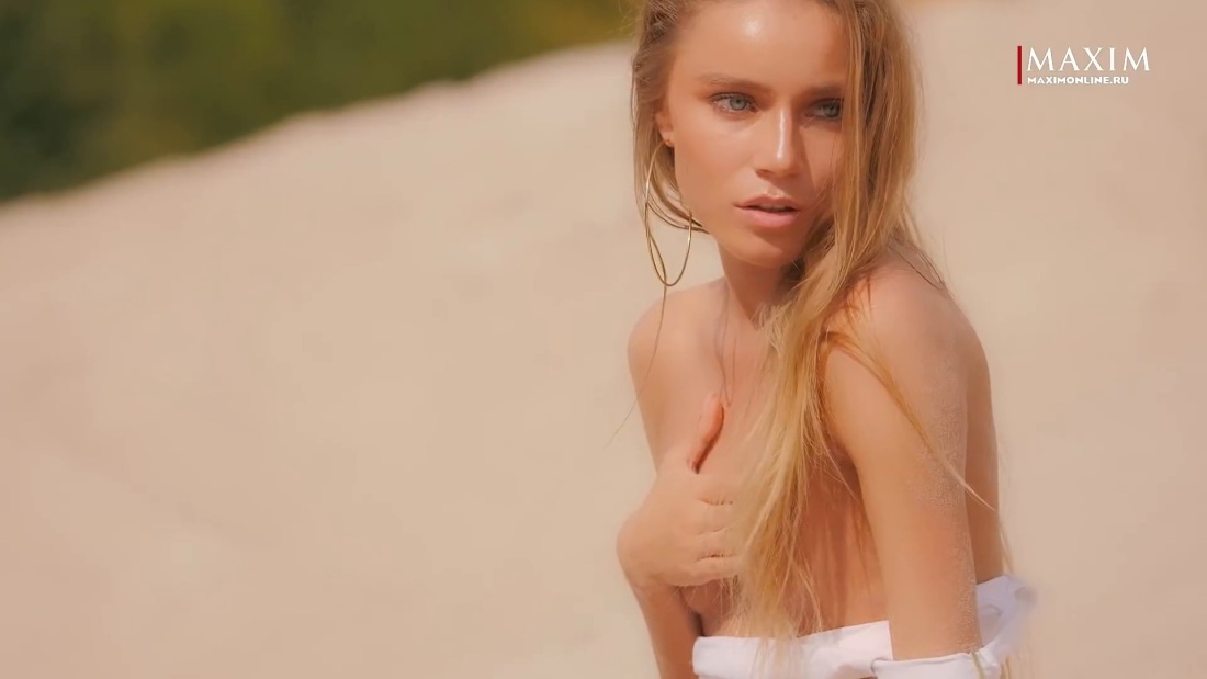 Арина Постникова горячие