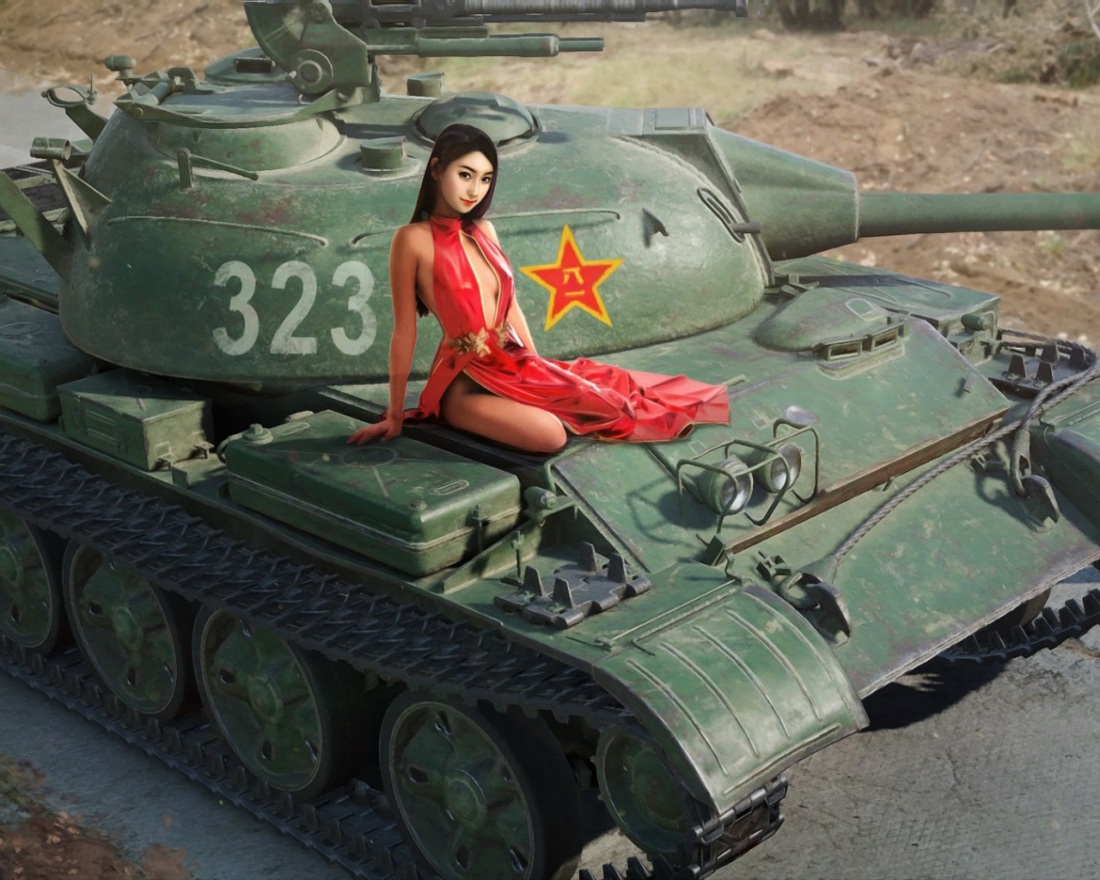 Красивые девушки на танке