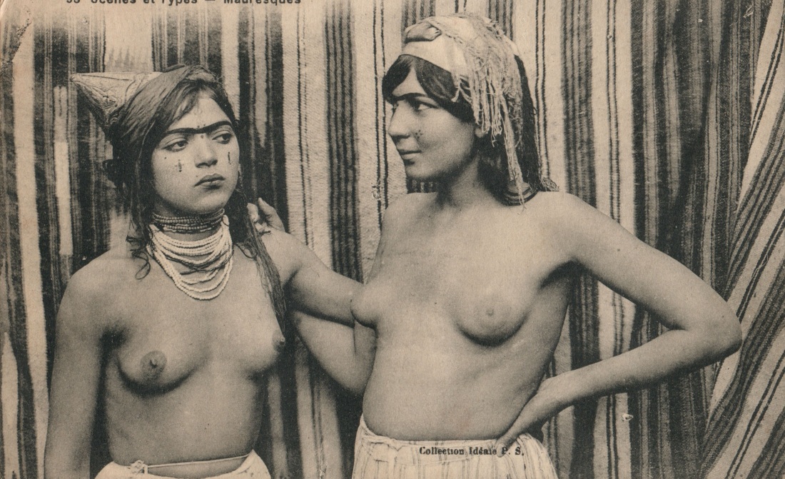 Orientalist photographs of nude or topless 'slaves'" эро